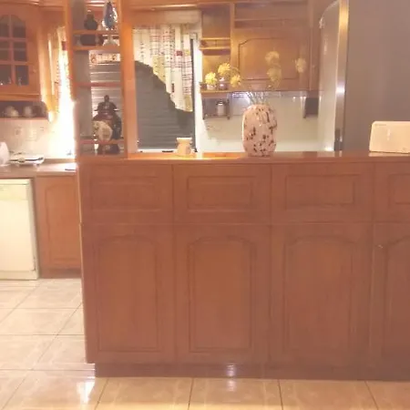 شقة Next To Historical Center Of كالاماتا